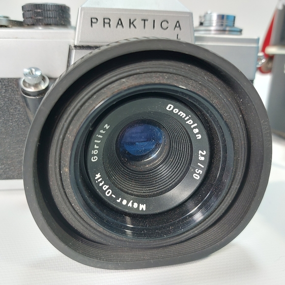 Praktica L 35mm Film Camera, German, Pentacon, 1969-75, Meyer-Optik Görlitz Lens - Picture 2 of 9